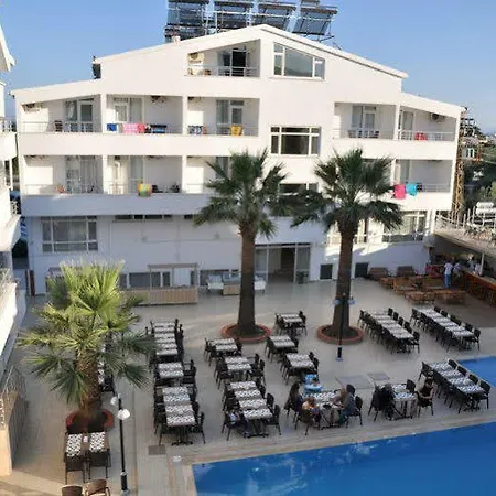 Lambada 3* Altınoluk